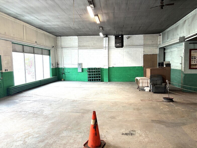 More Photos Of 714 River Ave, Emlenton Warehouse For Sale