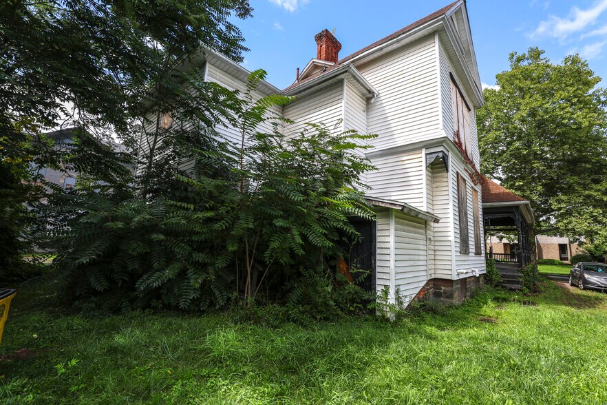 More Photos Of 355 W Church St, Elmira Office For Sale