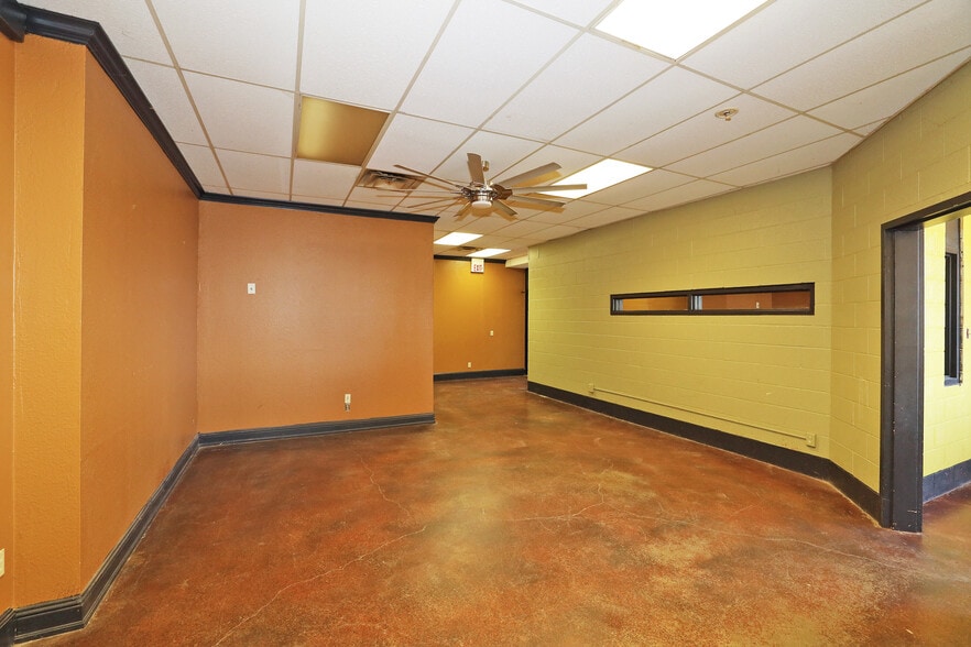 More Photos Of 4001 River Rd, Amarillo Convenience Store For Sale