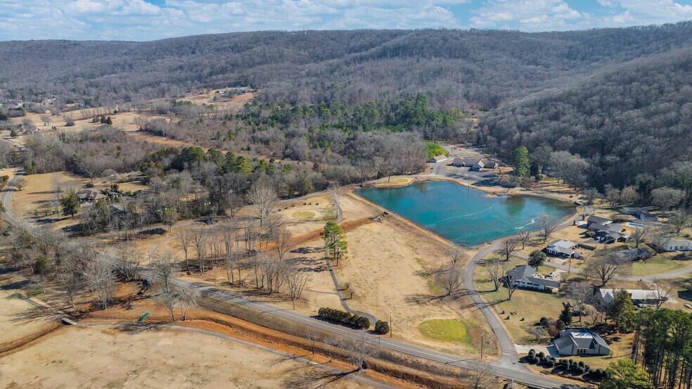 More Photos Of 502 Crystal Lake Dr NE, Fort Payne Golf Course Driving Range For Sale
