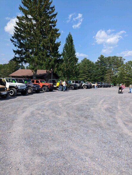 More Photos Of 32600 N State Route 44, Slate Run Hotel For Sale