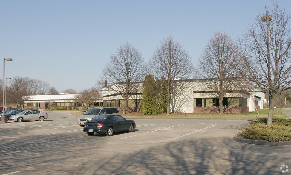 More Photos Of 825 Brook St, Rocky Hill Office For Lease