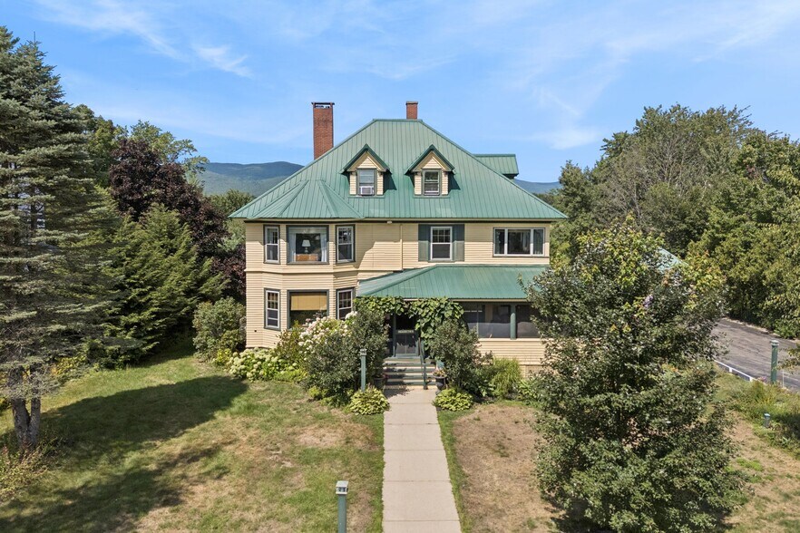 Primary Photo Of 548 Main St, Fryeburg Hotel For Sale
