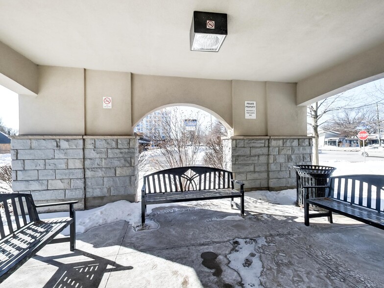 More Photos Of 540 Plains Rd E, Burlington Apartments For Sale