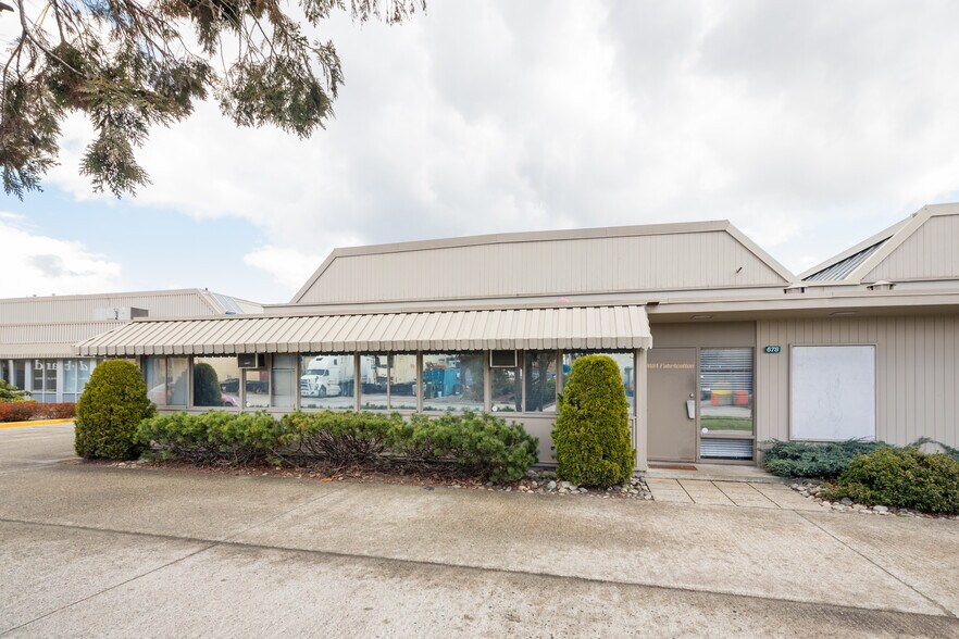 More Photos Of 638-706 Derwent Way, Delta Warehouse For Lease