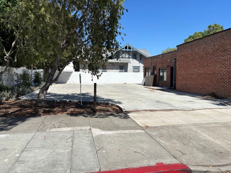 More Photos Of 191 S Orange St, Orange Office For Lease