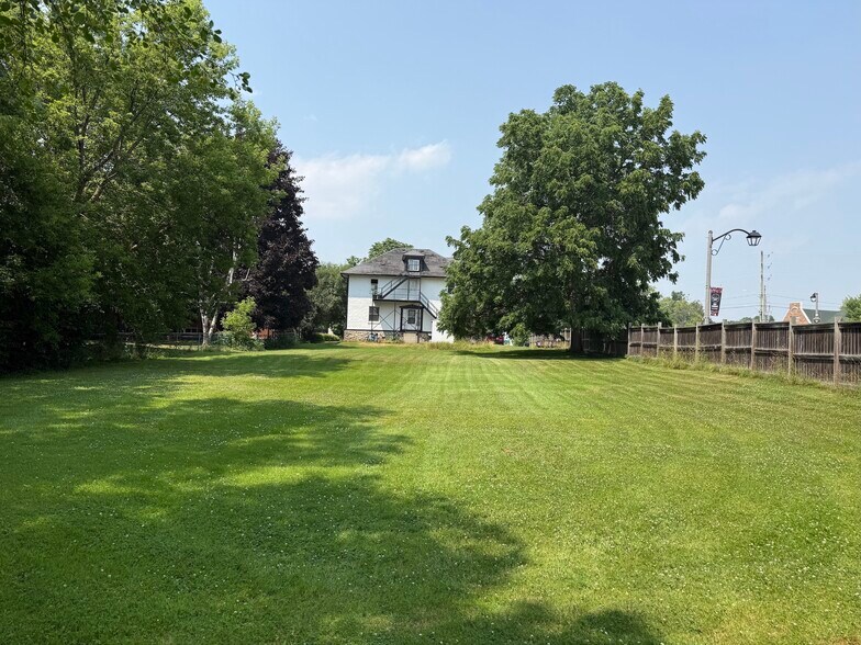 More Photos Of 5-7 Vipond Rd, Whitby Land For Sale