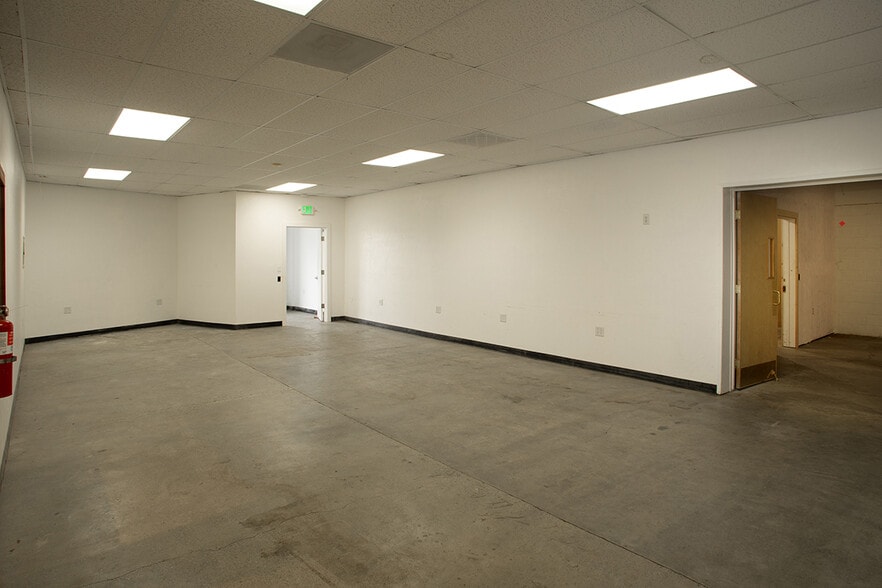 More Photos Of 2029 Broadway St, Eureka Storefront Retail Office For Sale