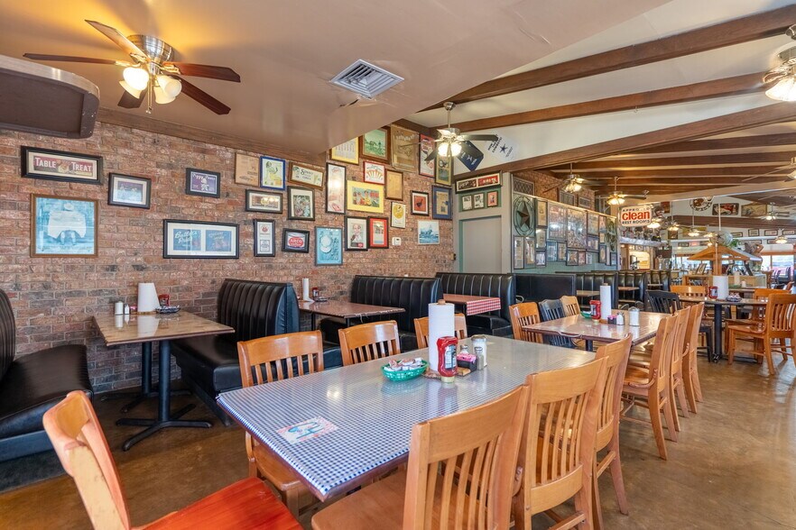 More Photos Of 3324 Lakeview Pky, Rowlett Restaurant For Sale