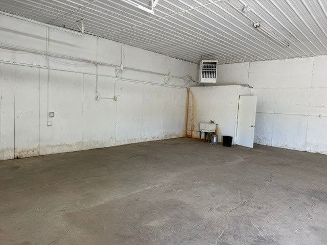 More Photos Of 18130-18134 NW Frontage Rd, Joliet Warehouse For Lease