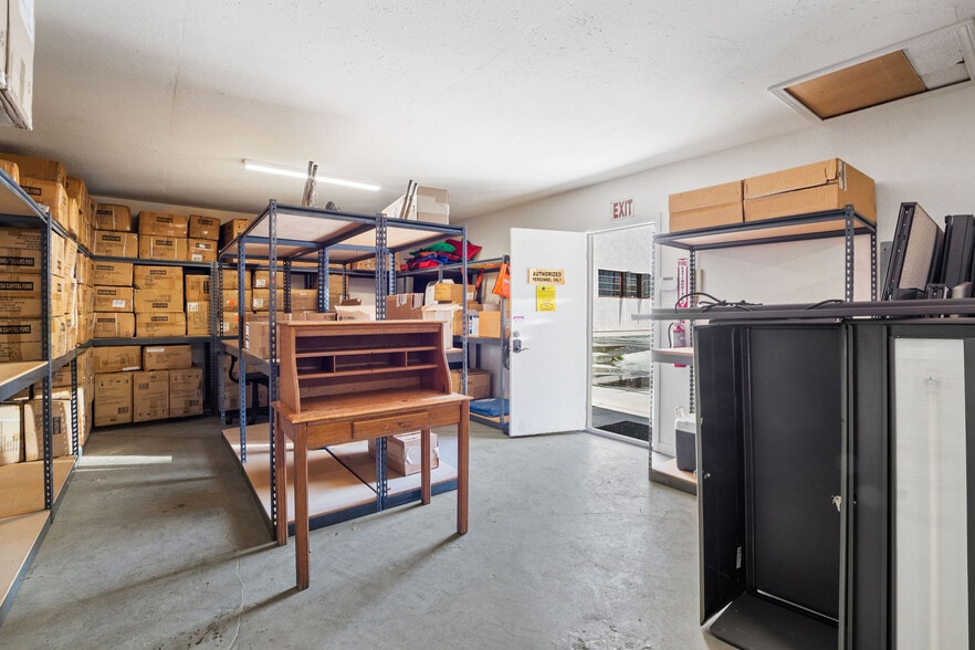 More Photos Of 484 E Redlands Blvd, San Bernardino Auto Repair For Sale