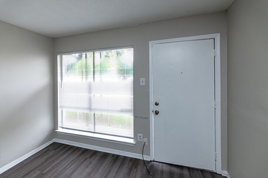 More Photos Of 625 Brister St, Memphis Apartments For Sale