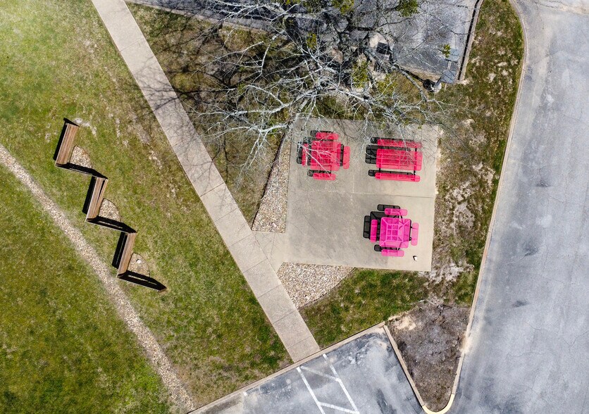 More Photos Of 9846 State Highway 31 E, Tyler Medical For Sale