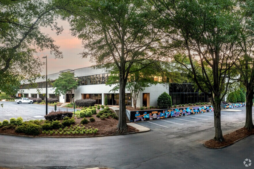 More Photos Of 5601 77 Center Dr, Charlotte Office For Lease