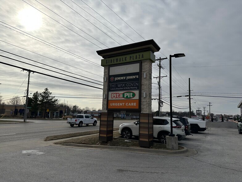 More Photos Of 3233 E Sunshine St, Springfield General Retail For Lease