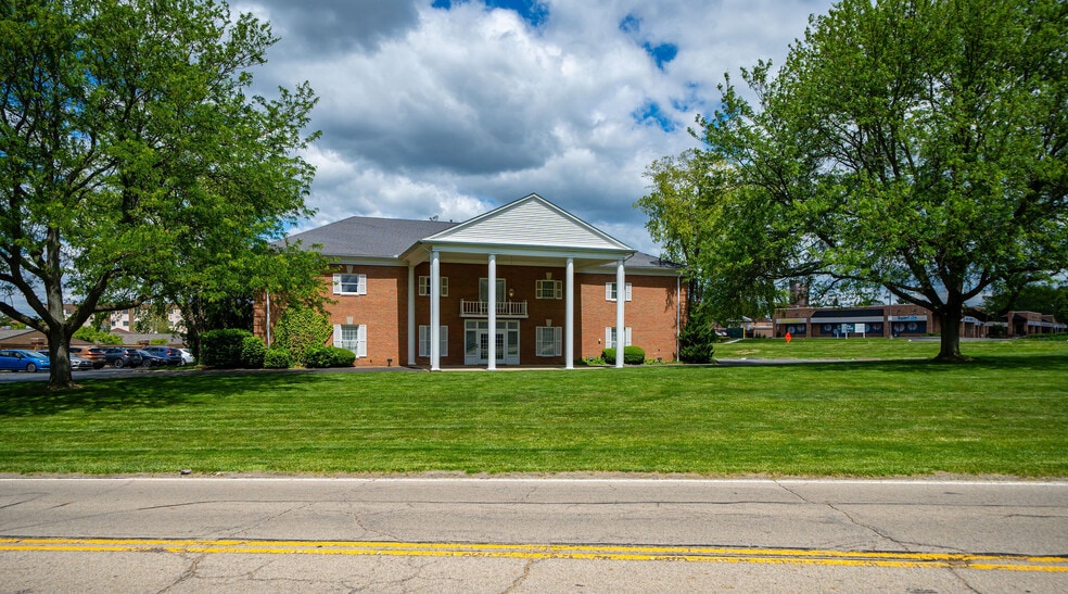 Primary Photo Of 2990 Bethel Rd, Columbus Funeral Home For Sale