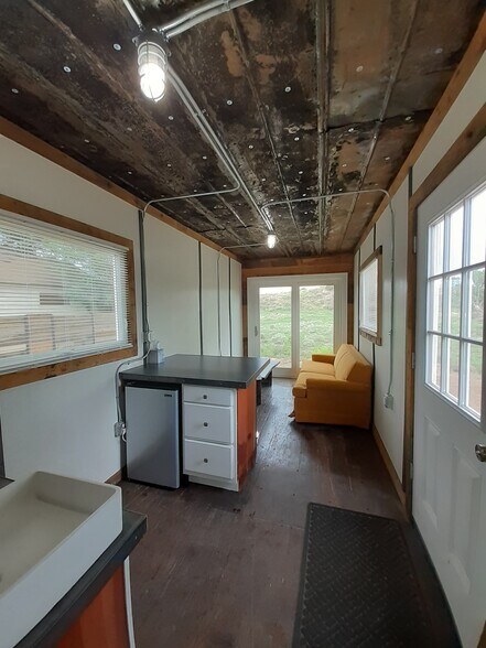 More Photos Of 465 Union st, Florence Specialty For Sale