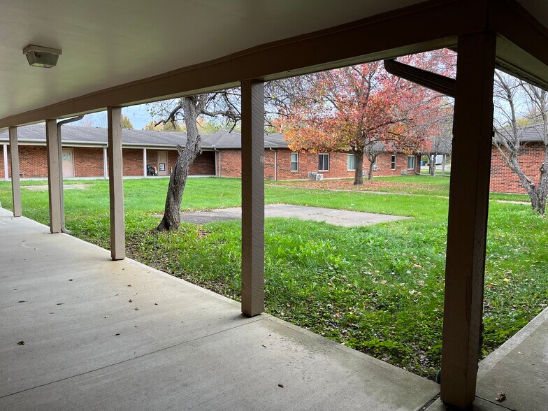 More Photos Of 200 N 11th St, Greenfield Apartments For Sale