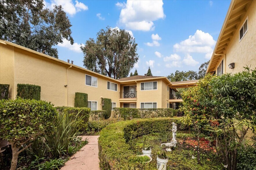 More Photos Of 3860 Park Blvd, Palo Alto Apartments For Sale