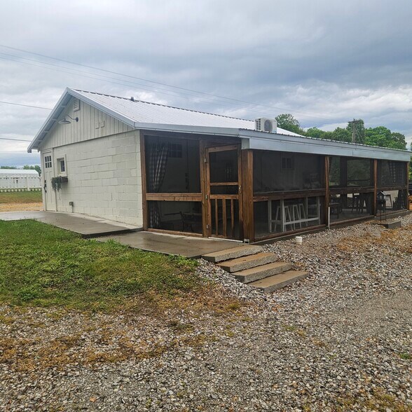 More Photos Of 12705 Rhoden Ln, Lowell Flex For Sale