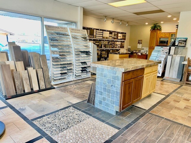 More Photos Of 2415 E Empire St, Cortez Storefront Retail Office For Sale