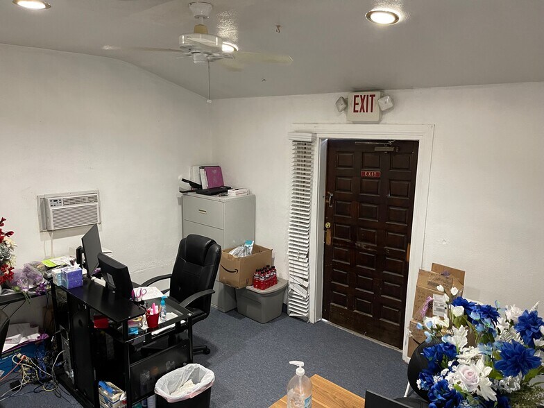 More Photos Of 1229 Carson Ave, Las Vegas Religious Facility For Sale