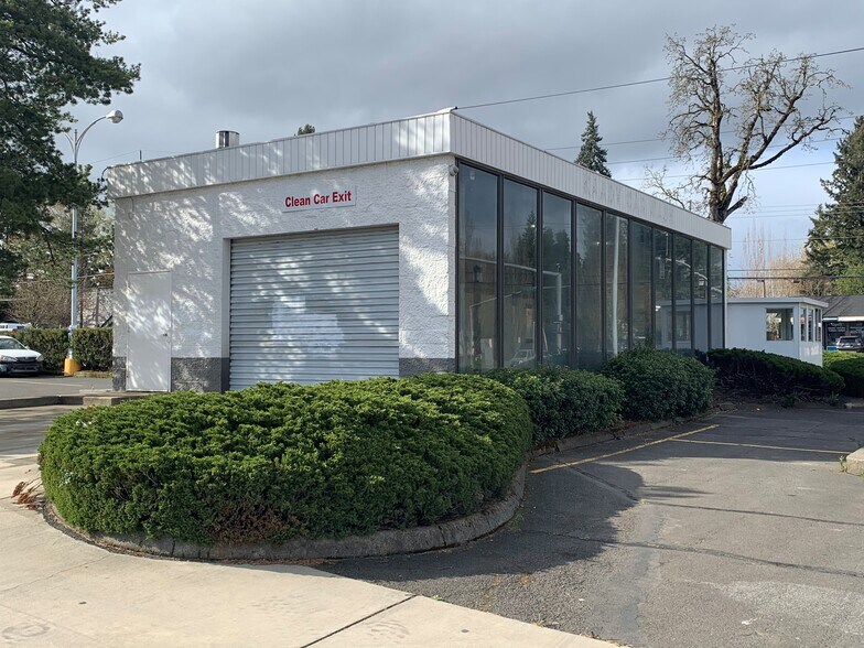 More Photos Of 12000-12070 SW Allen Blvd, Beaverton Unknown For Lease