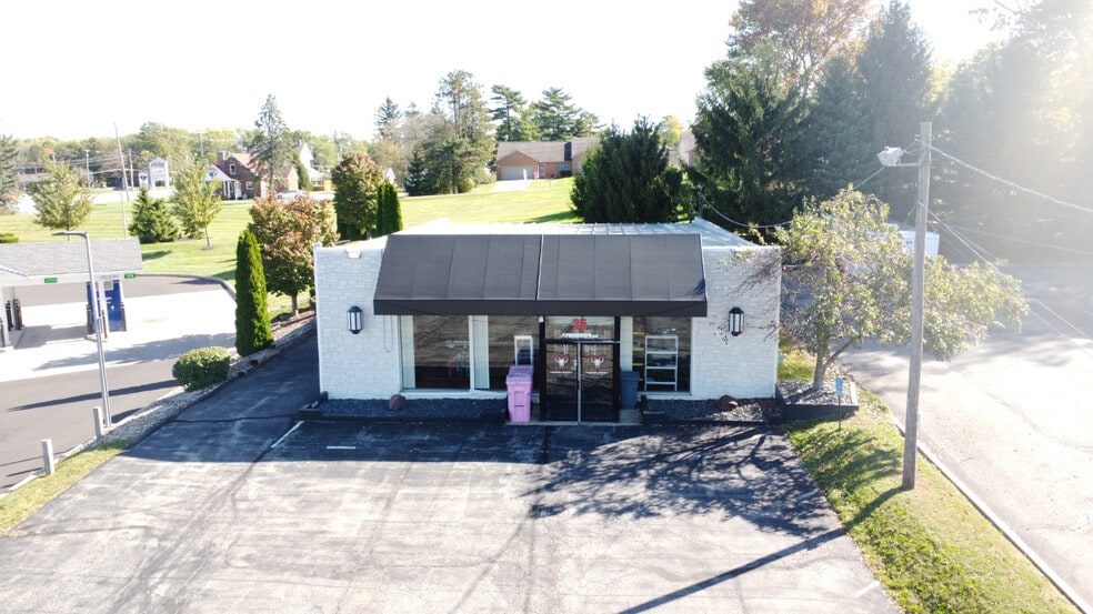 More Photos Of 25 S Lexington Springmill Rd, Mansfield Freestanding For Sale