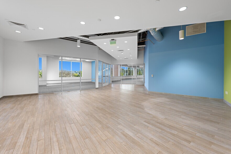 More Photos Of 3115 Melrose Dr, Carlsbad Office For Lease