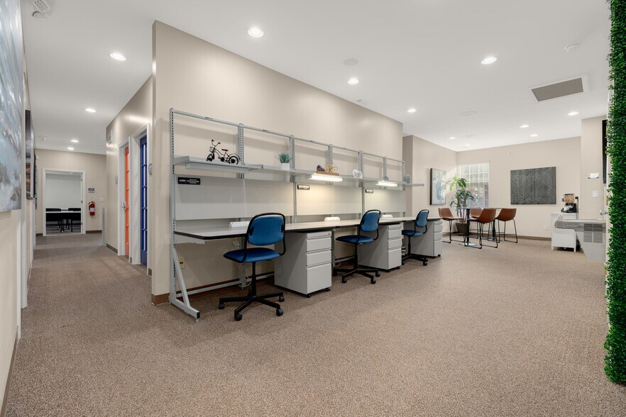 More Photos Of 22 Richmond Center Ct, Saint Peters Coworking Space