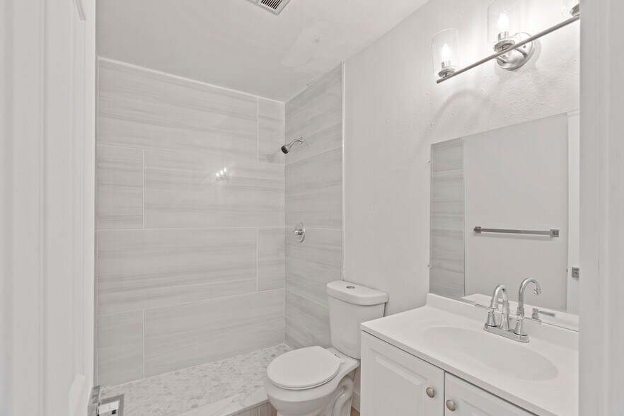More Photos Of 1150 Carlton Ct, Fort Pierce Apartments For Sale