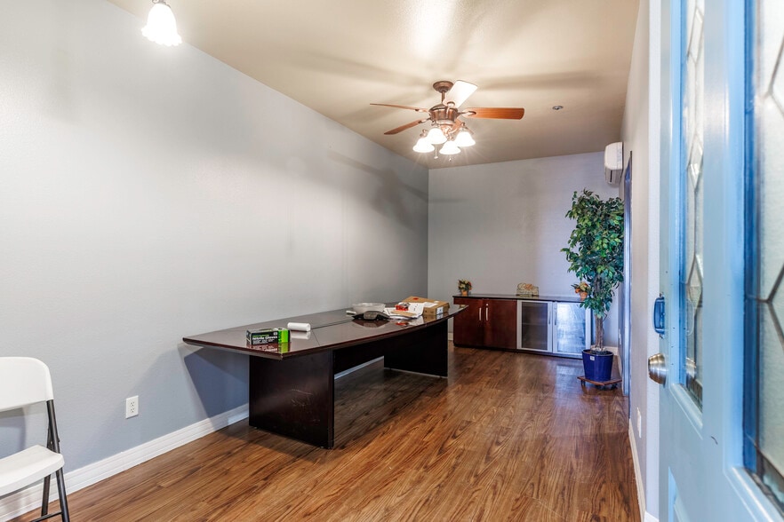 More Photos Of 16286 S Sunland Gin Rd, Arizona City Rehabilitation Center For Sale