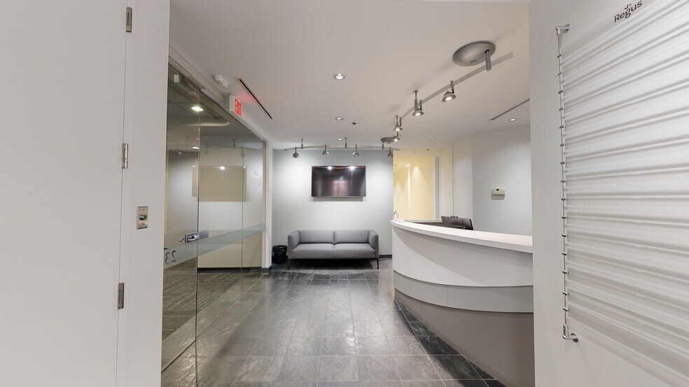 More Photos Of 13353 Commerce Pky, Richmond Office For Lease