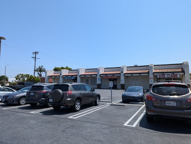 More Photos Of 18212 S Western Ave, Gardena Restaurant For Lease