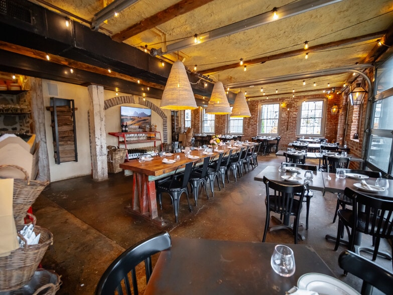 More Photos Of 243 N Union St, Lambertville Office For Lease