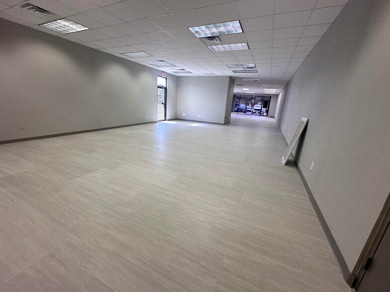 More Photos Of 600-618 N McColl Rd, McAllen Office For Lease