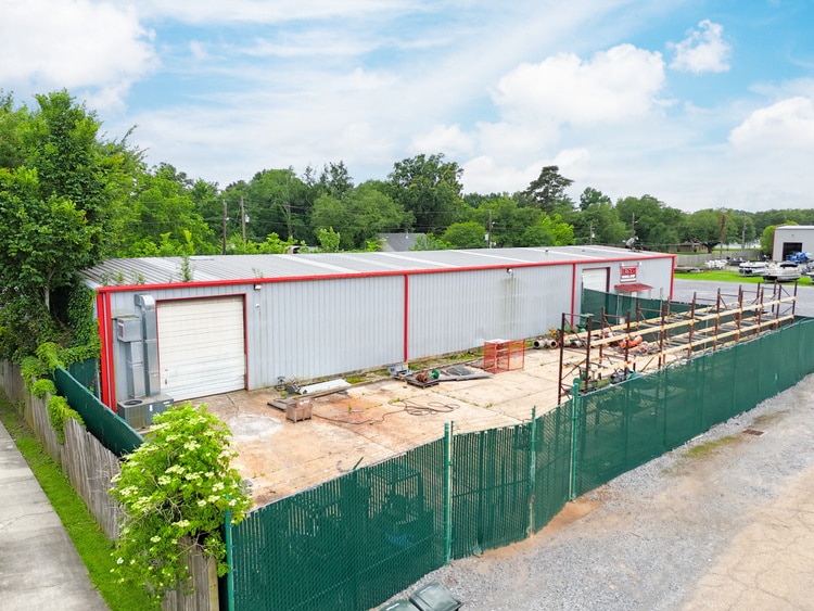 More Photos Of 41107 Don Lou Dr, Gonzales Warehouse For Sale