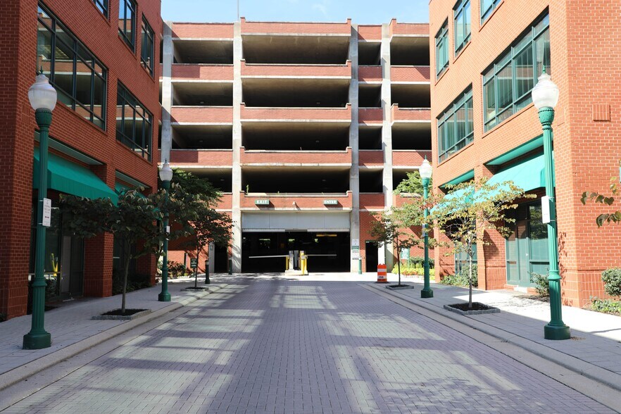 More Photos Of 1010 Park Ave, Baltimore Office For Lease