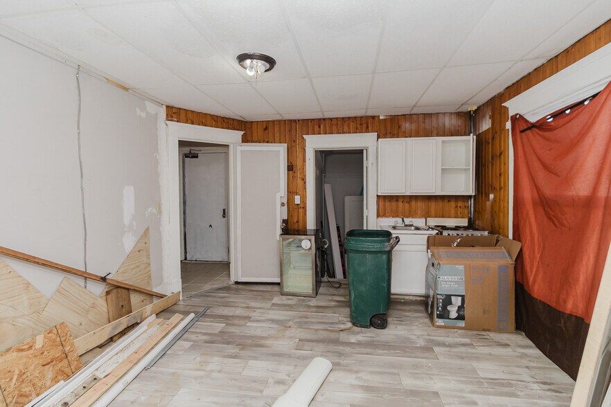 More Photos Of 638 N Broadway Ave, Wichita Multifamily For Sale