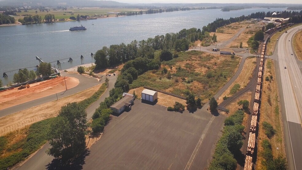 More Photos Of 62420 US Highway 30, Columbia City Land For Lease