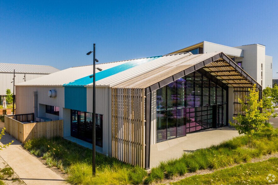 More Photos Of 1730 Flight Way, Tustin Unknown For Lease