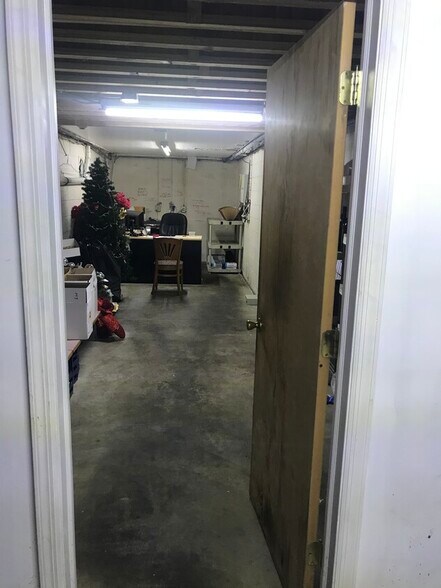 More Photos Of 223 New St, Woodland Park Restaurant For Lease