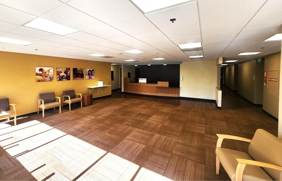 More Photos Of 3595 S Teller St, Lakewood Medical For Sale