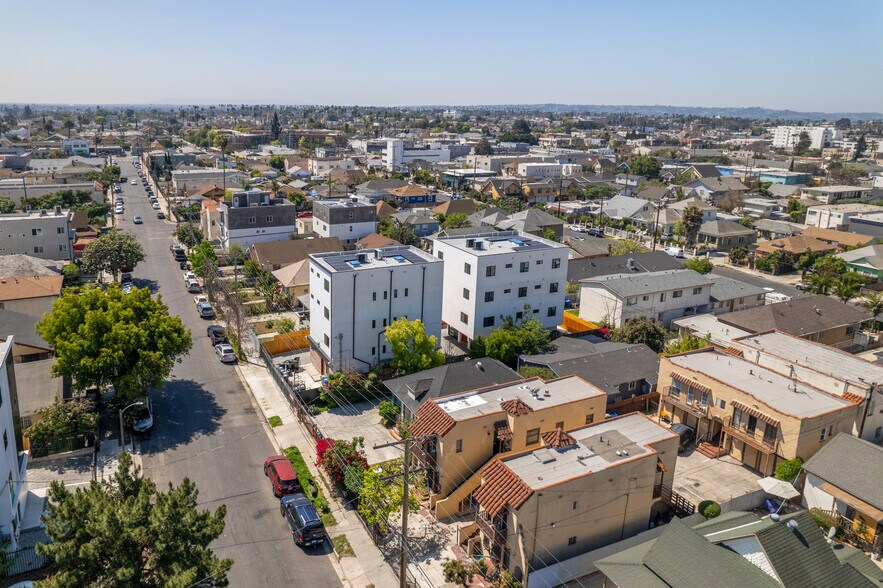More Photos Of 1135 S Ardmore Ave, Los Angeles Apartments For Sale