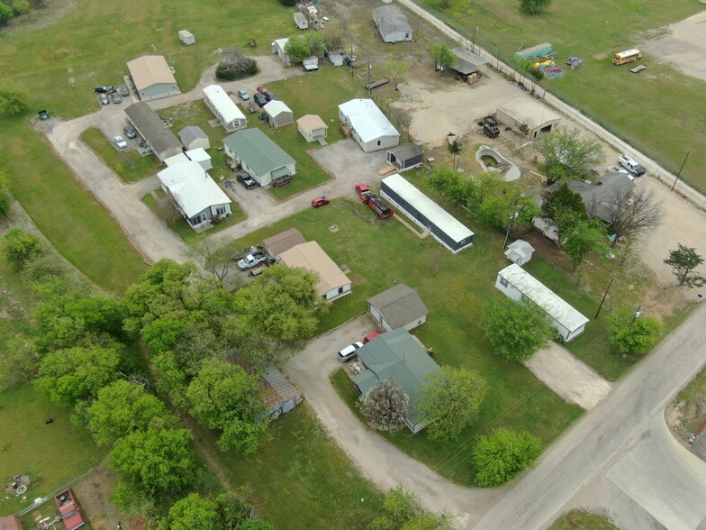 More Photos Of 4612 County Road 616, Alvarado Multifamily For Sale