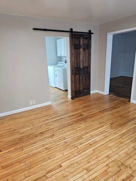 More Photos Of 203 Sanford St, Rochester Specialty For Sale