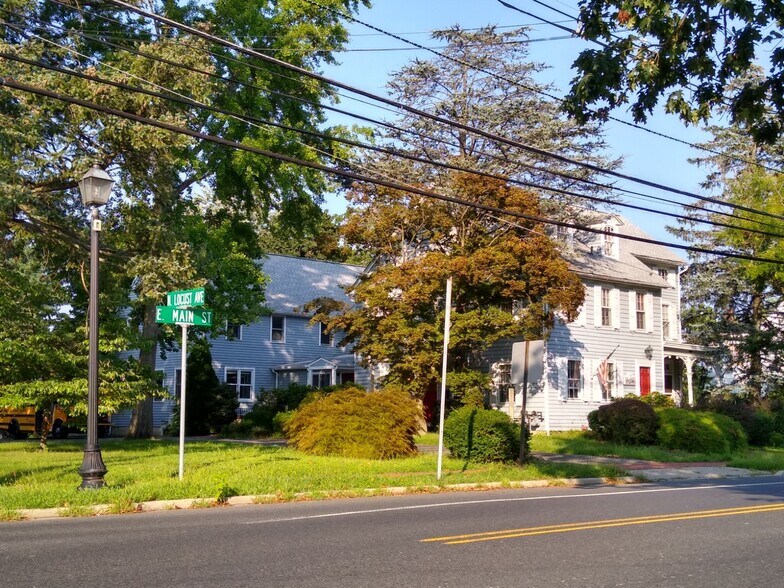 More Photos Of 74 E Main St, Marlton Medical For Lease