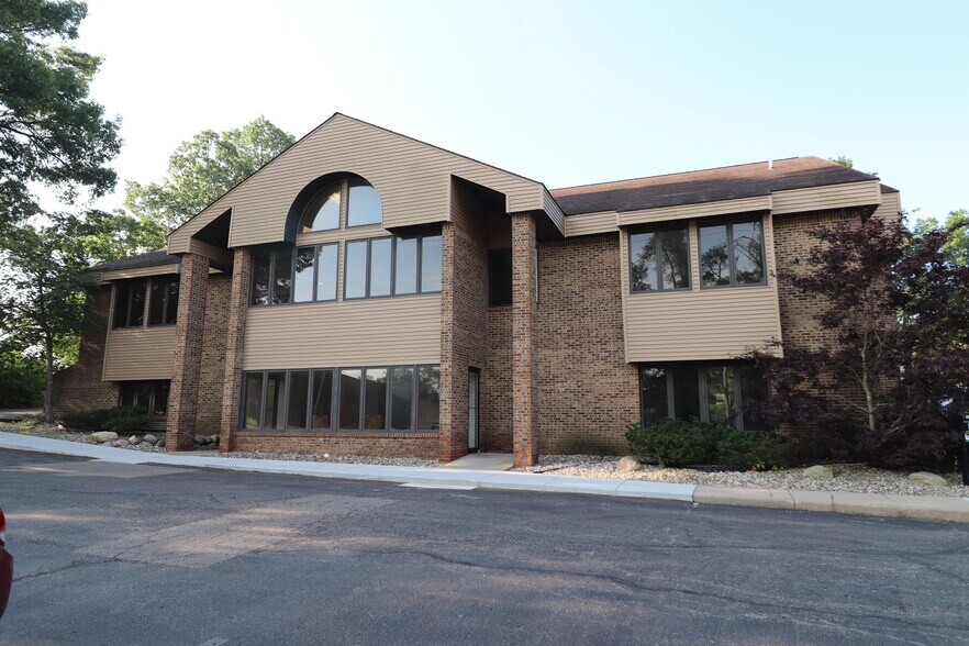 Primary Photo Of 1803 Whites Rd, Kalamazoo Office For Lease