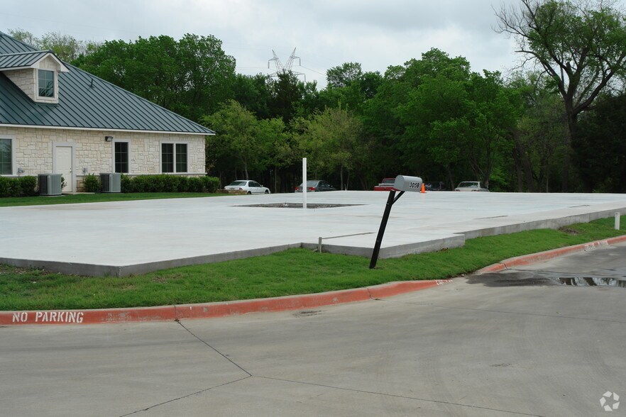 More Photos Of 305 W Spring Creek Pky, Plano Medical For Sale