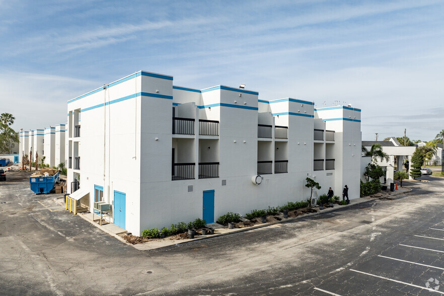 Primary Photo Of 3001 University Center Dr, Tampa Hotel For Sale